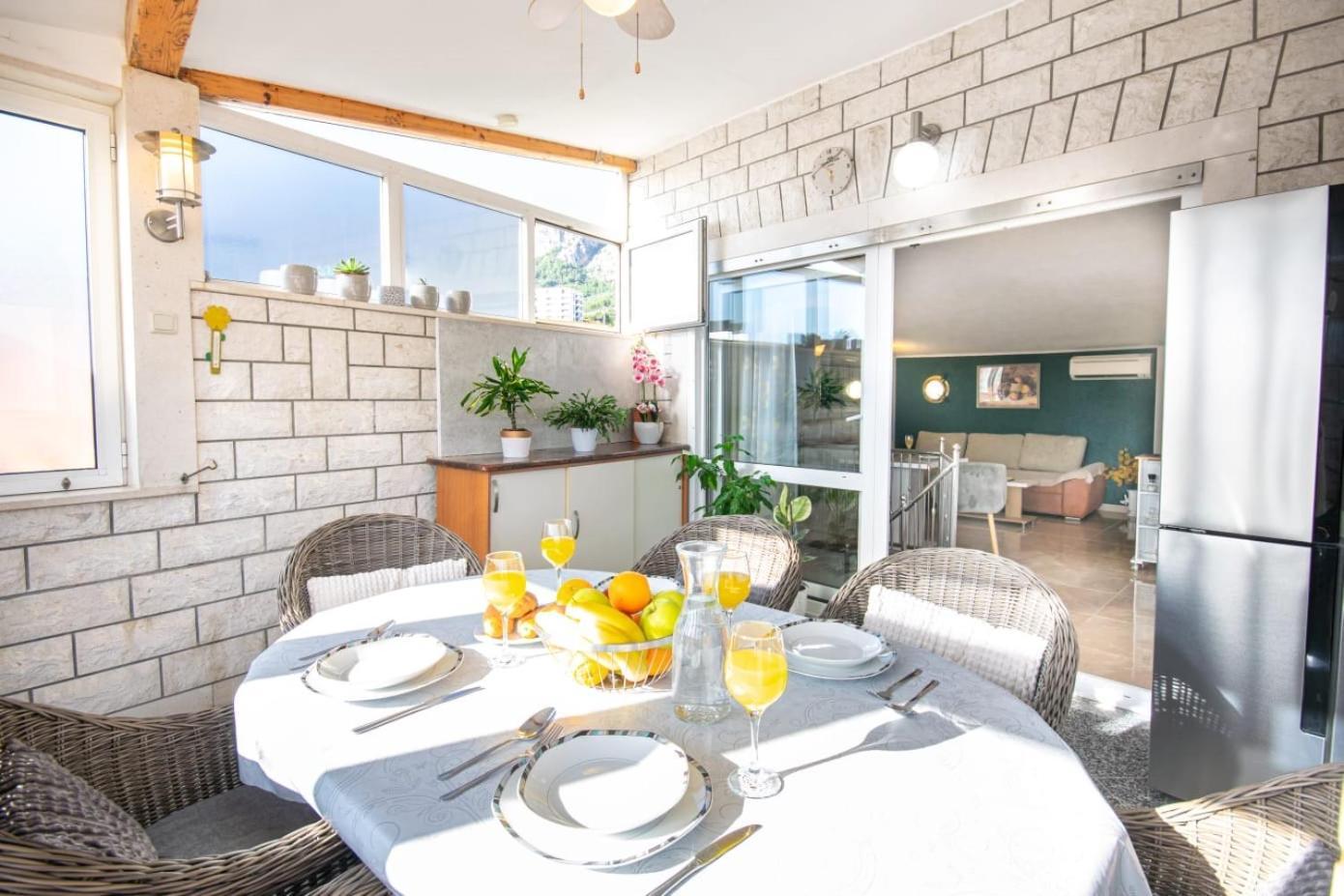 Holiday Home Nevera マカルスカ エクステリア 写真