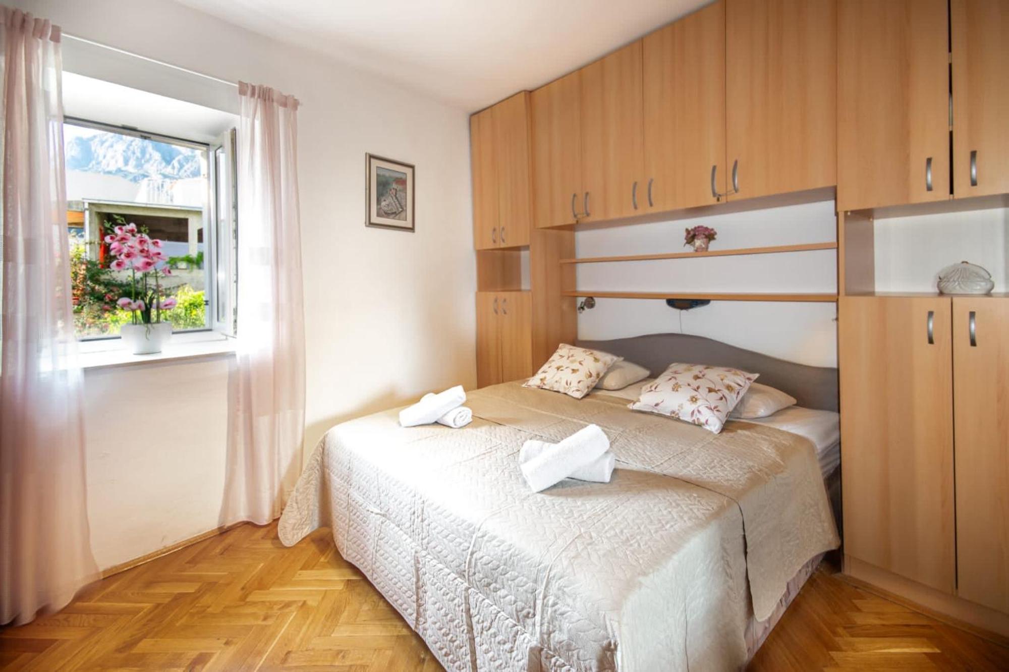 Holiday Home Nevera マカルスカ エクステリア 写真
